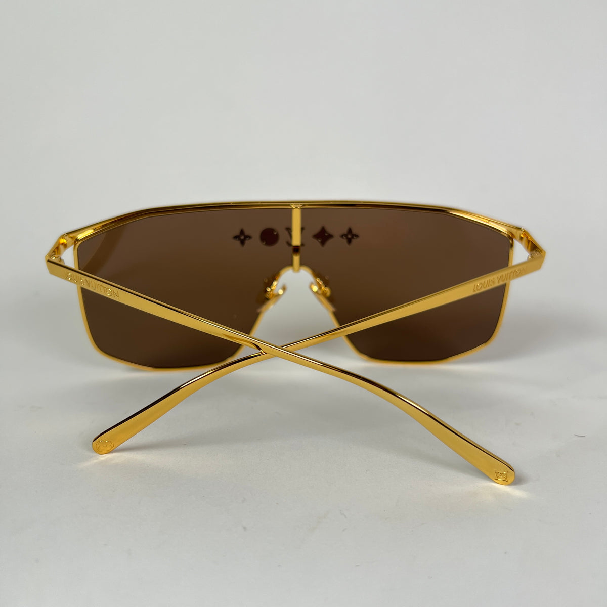 Louis Vuitton 2023 Golden Mask Sunglasses