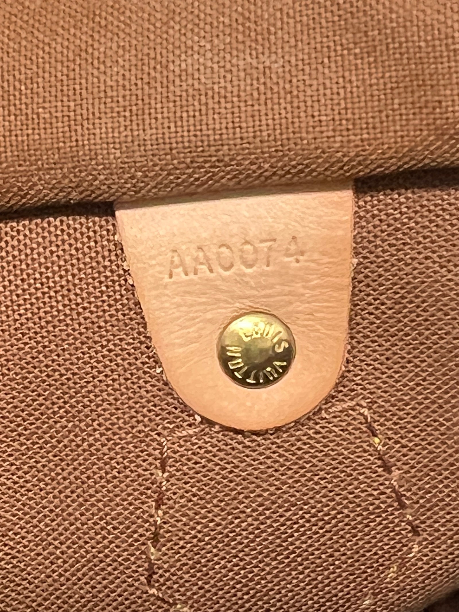 Louis Vuitton Monogram Speedy 30