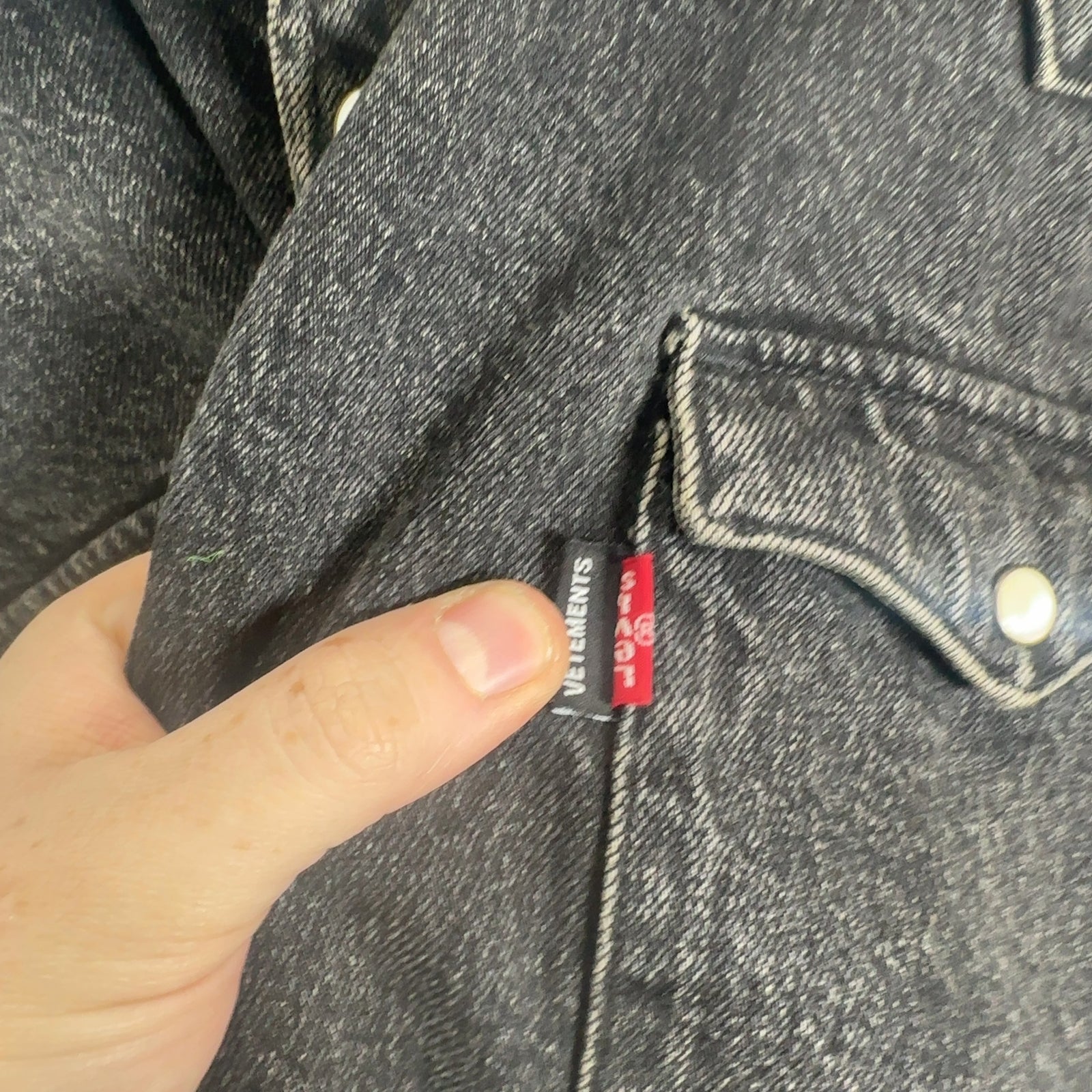 Vetements x Levi's Black Washed Denim Shirt Size 7XL