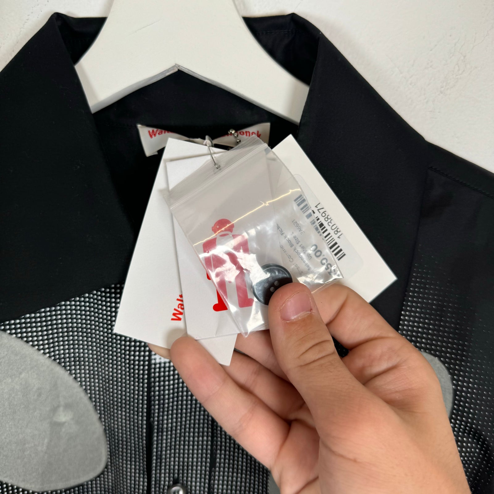 Walter Van Beirendock Black Fiction Button Up Shirt Size L