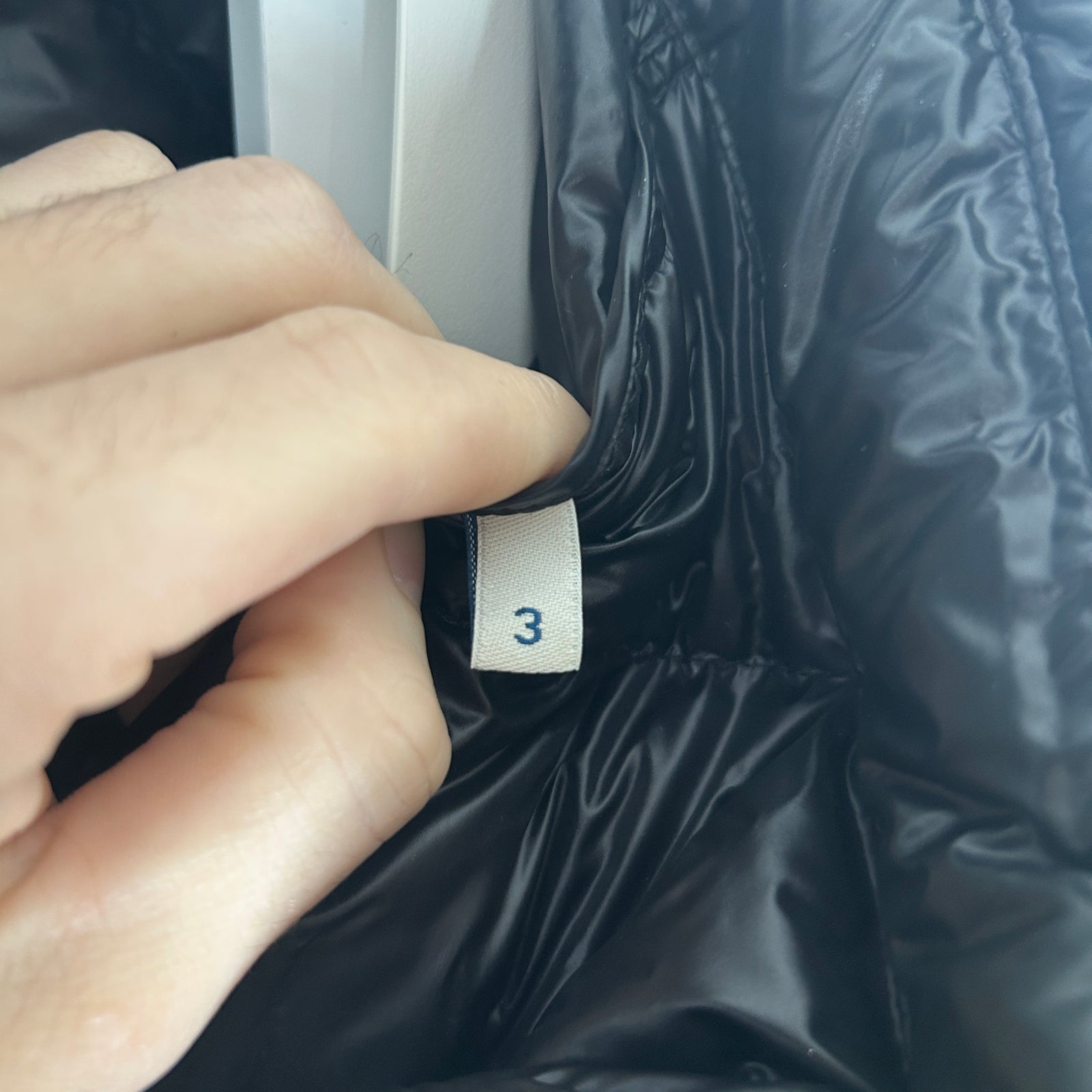 Moncler Acorus Giubbotto Puffer Jacket Size 3