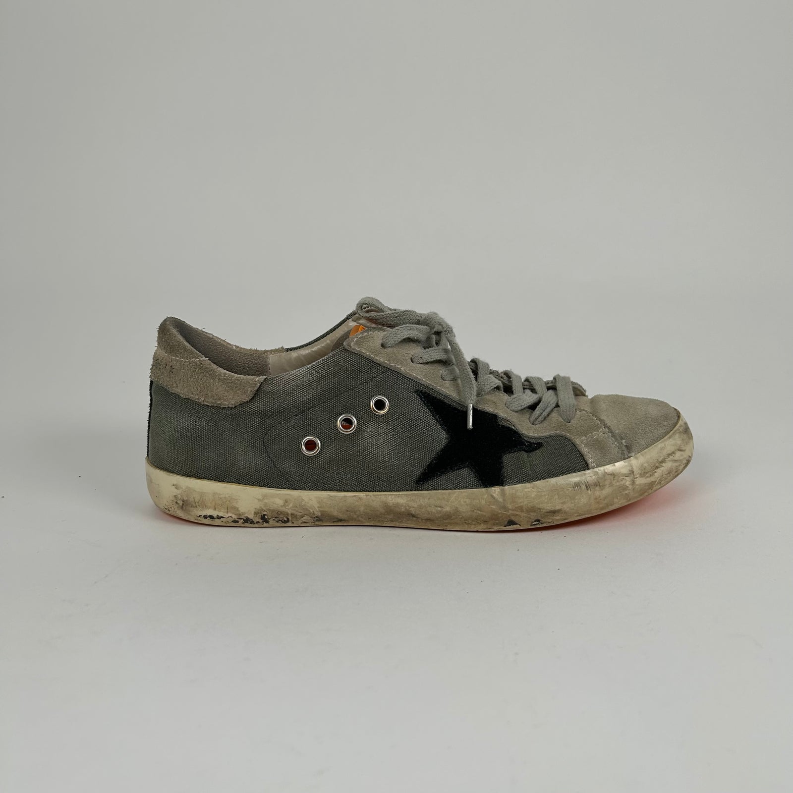 Golden Goose Superstar Sneaker Size 41