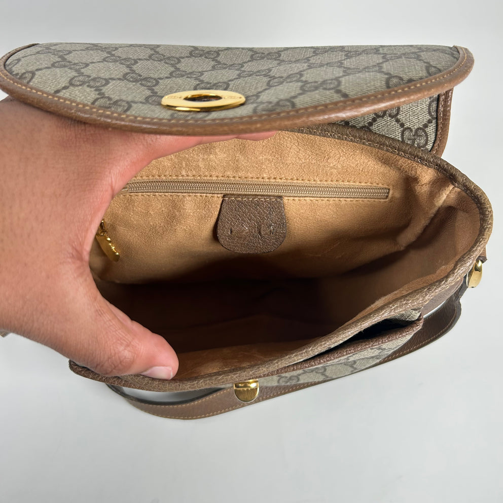 Gucci Beige Vintage Messenger Bag