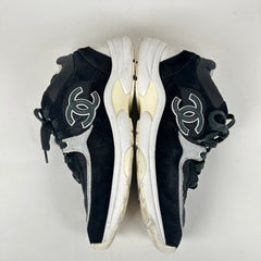 Chanel Black/White Runners Size 40