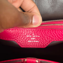 Louis Vuitton Capucines Red Taurillon Leather MM Handbag