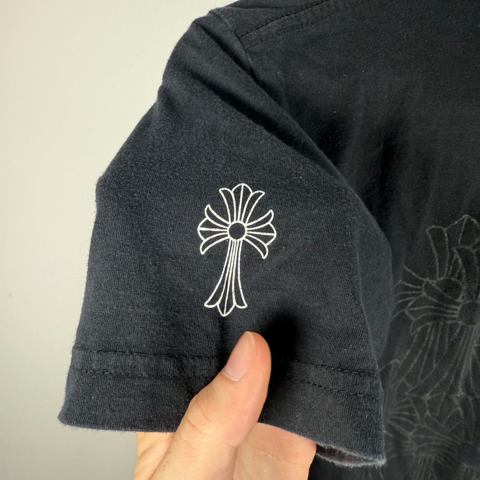 Chrome Triple Black Crosses Graphic T-Shirt Size XS
