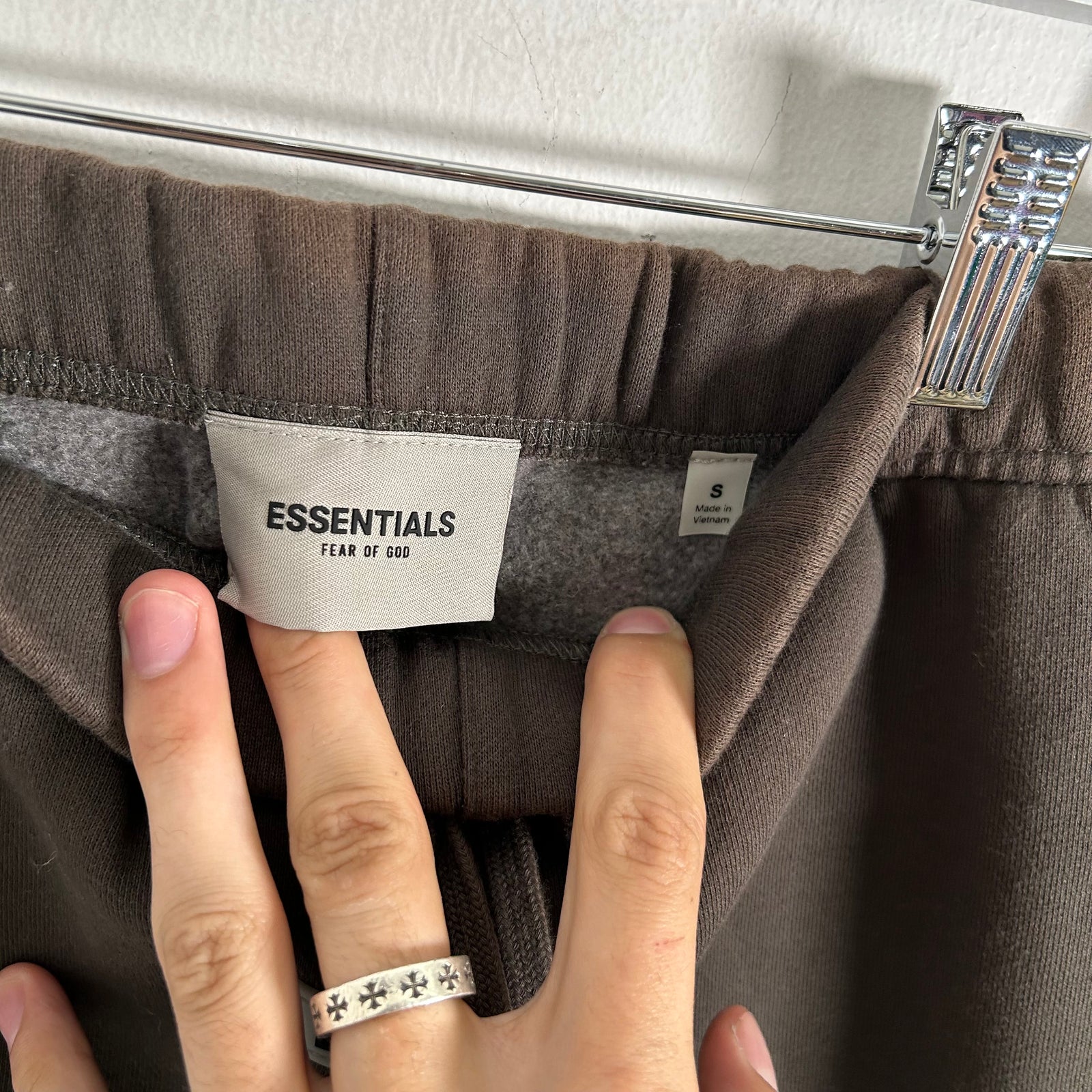 Essentials Brown Logo Sweat-Shorts Size S