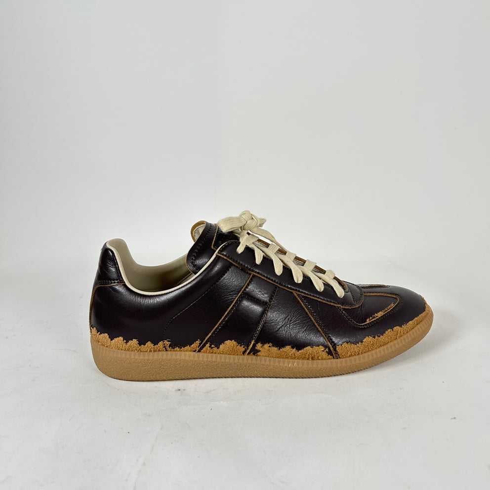 Maison Margiela Dark Brown Distressed Gats Size 42