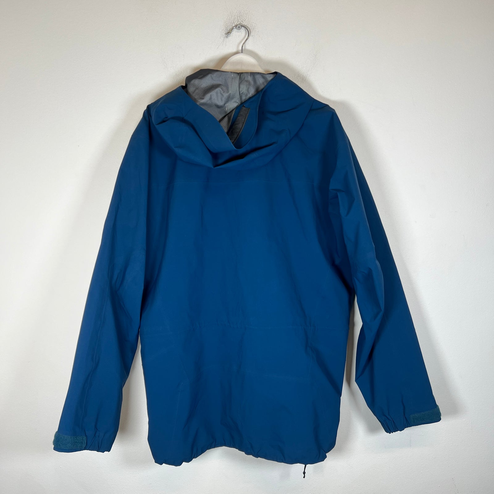 Arc'teryx Blue Beta AR Jacket Size L