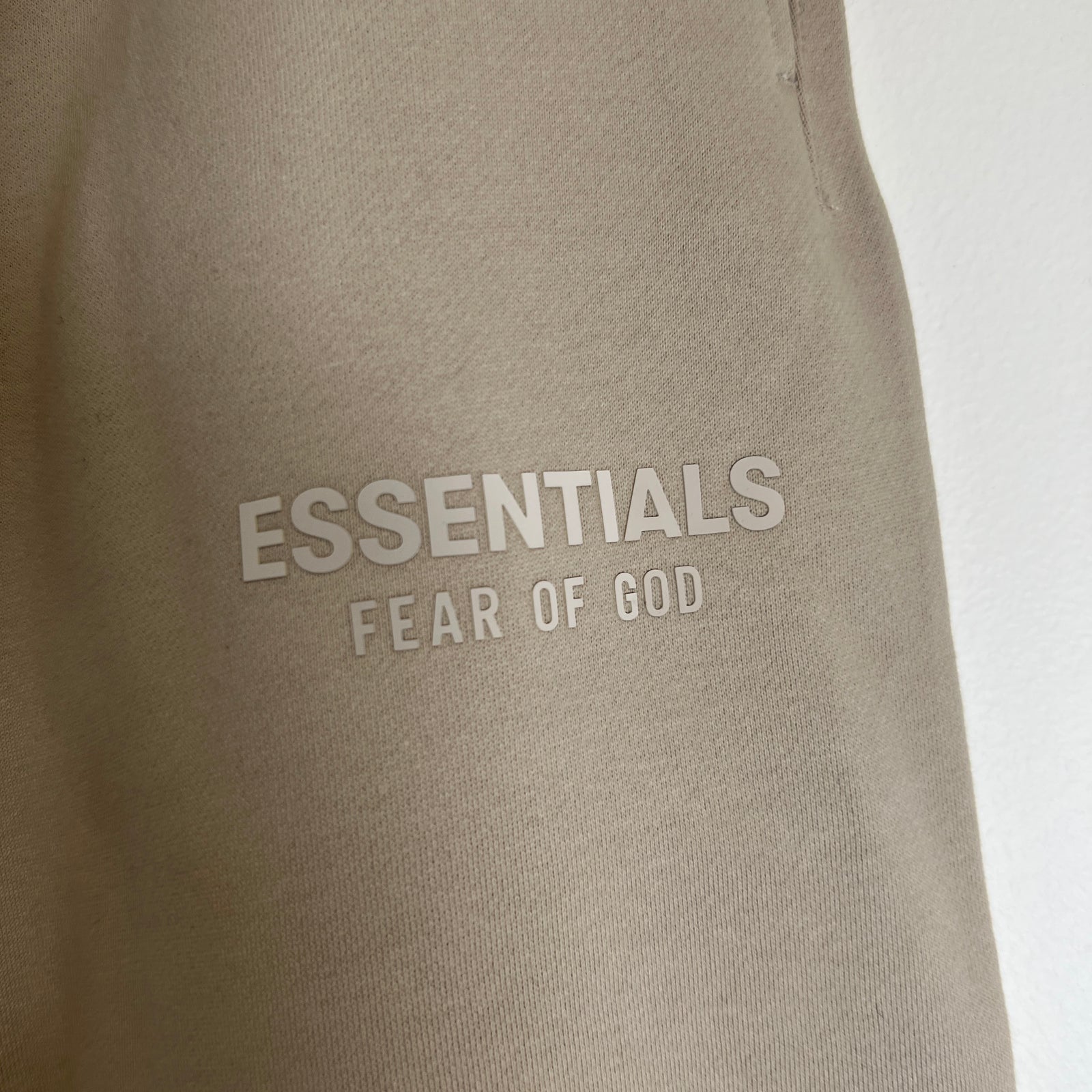 Essential Sweats Size L Silver Cloud