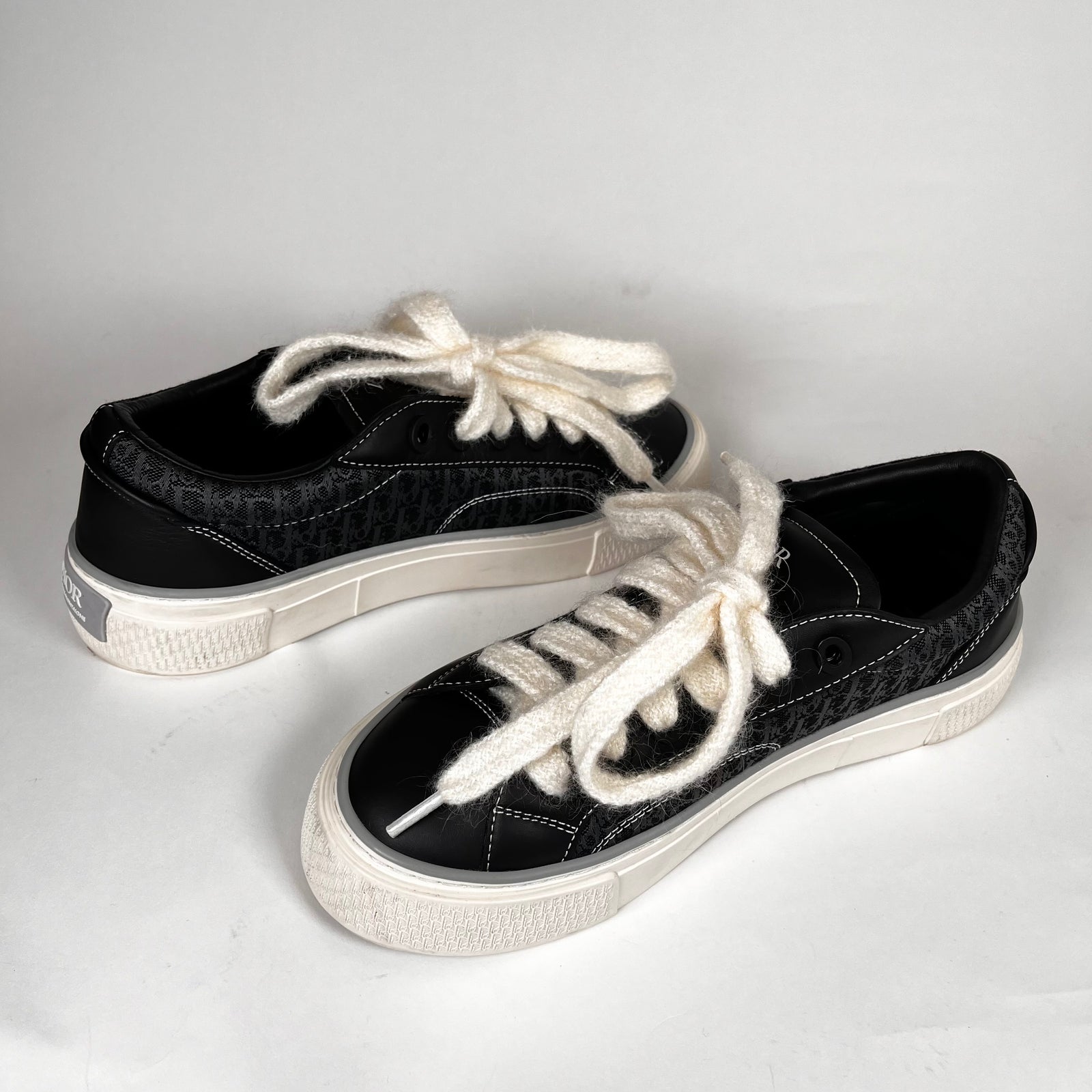 Dior B33 Oblique Black Low Top Sneaker Size 42