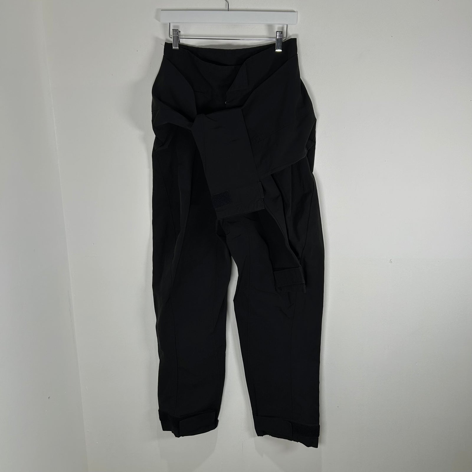 Julius Black Hybrid Sleeve Pants Size 2