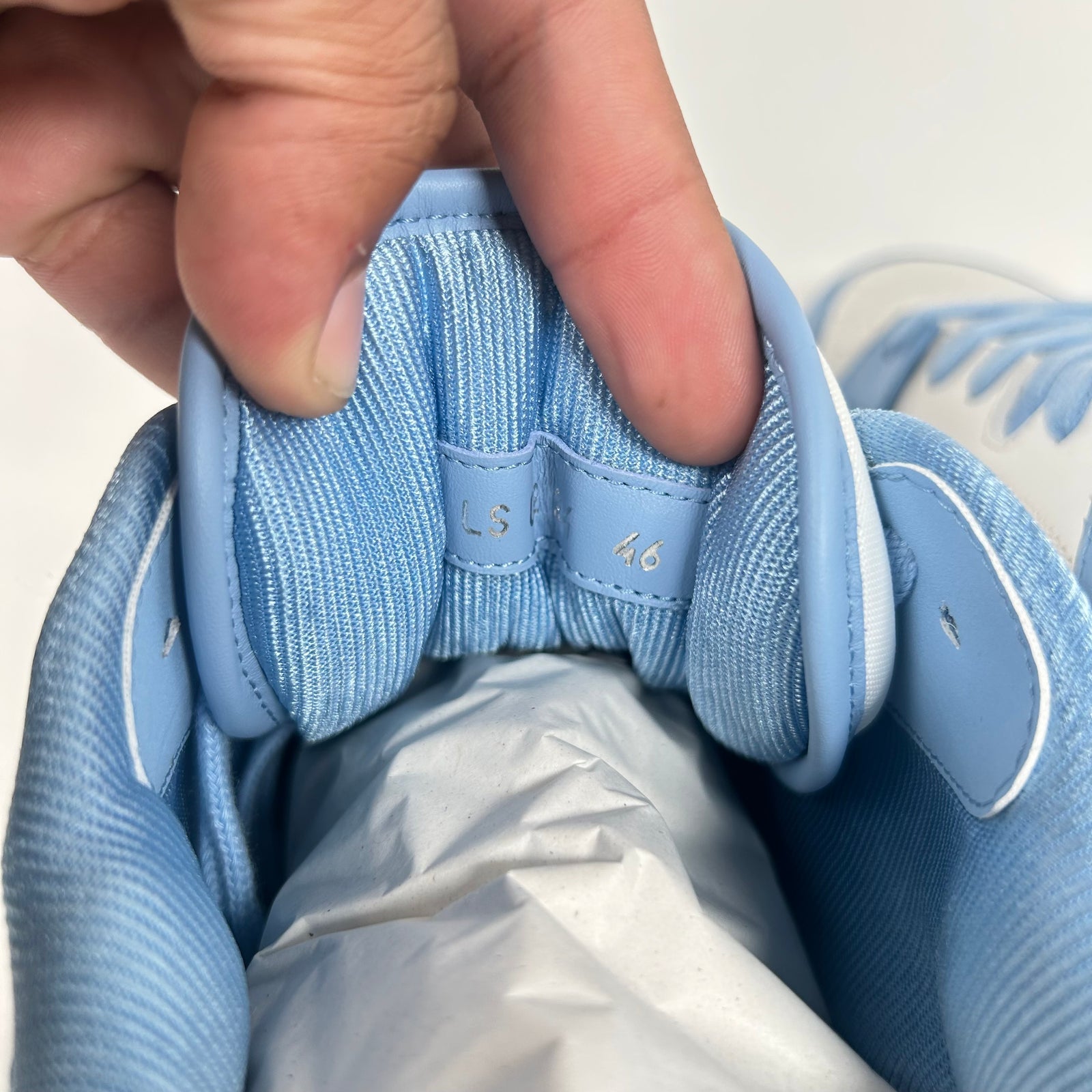 Dior B57 Light Blue Oblique Sneaker Size 46