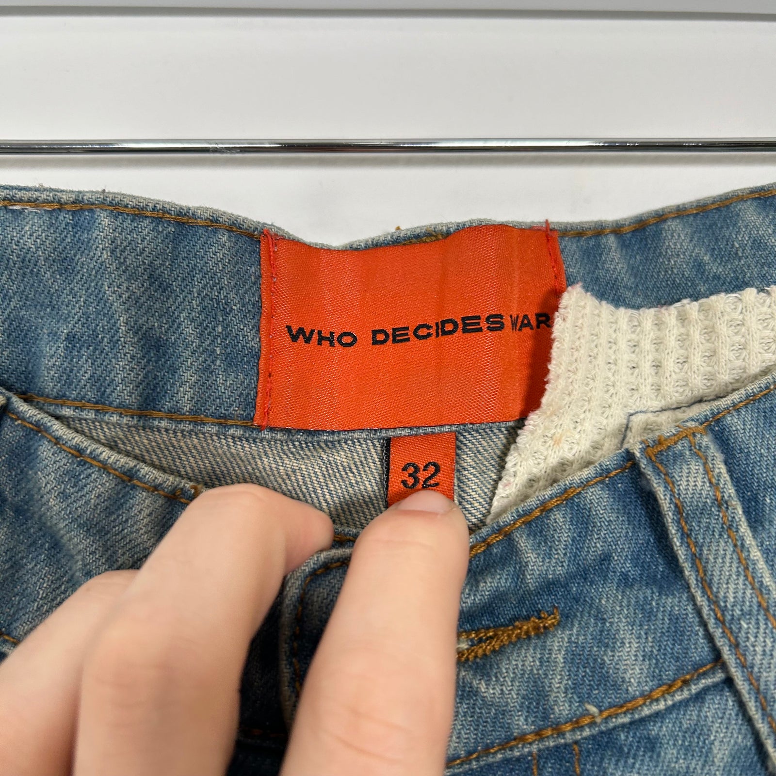 Who Decides War Multicolor Distressed Denim Jeans Size 32