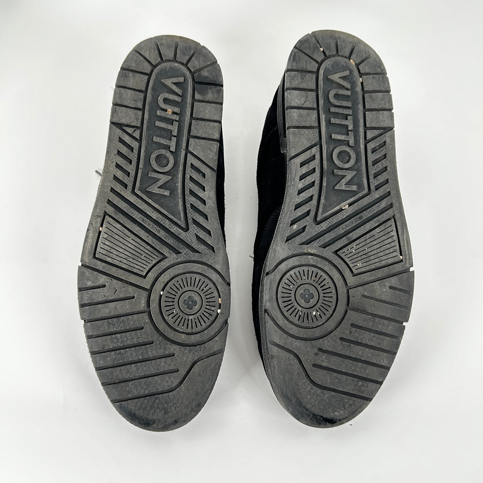 Louis Vuitton Black Employee Trainer Size LV 9