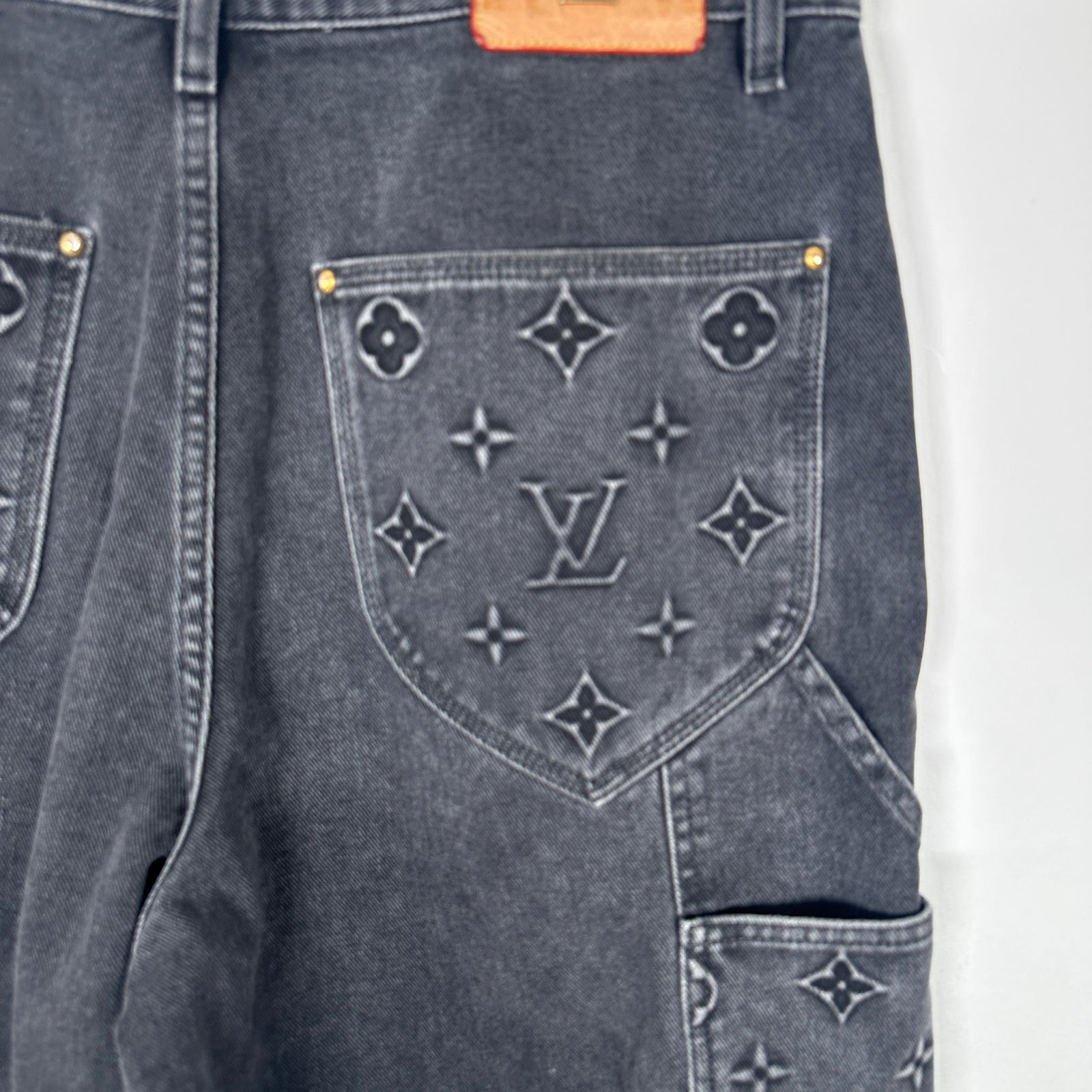 Louis Vuitton Black Denim Carpenter Shorts Size 32