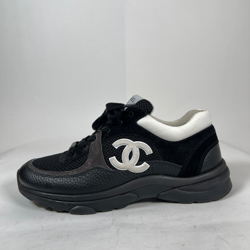 Chanel Black/White Mesh Suede Grained Calfskin Interlocking CC Runners Size 39.5