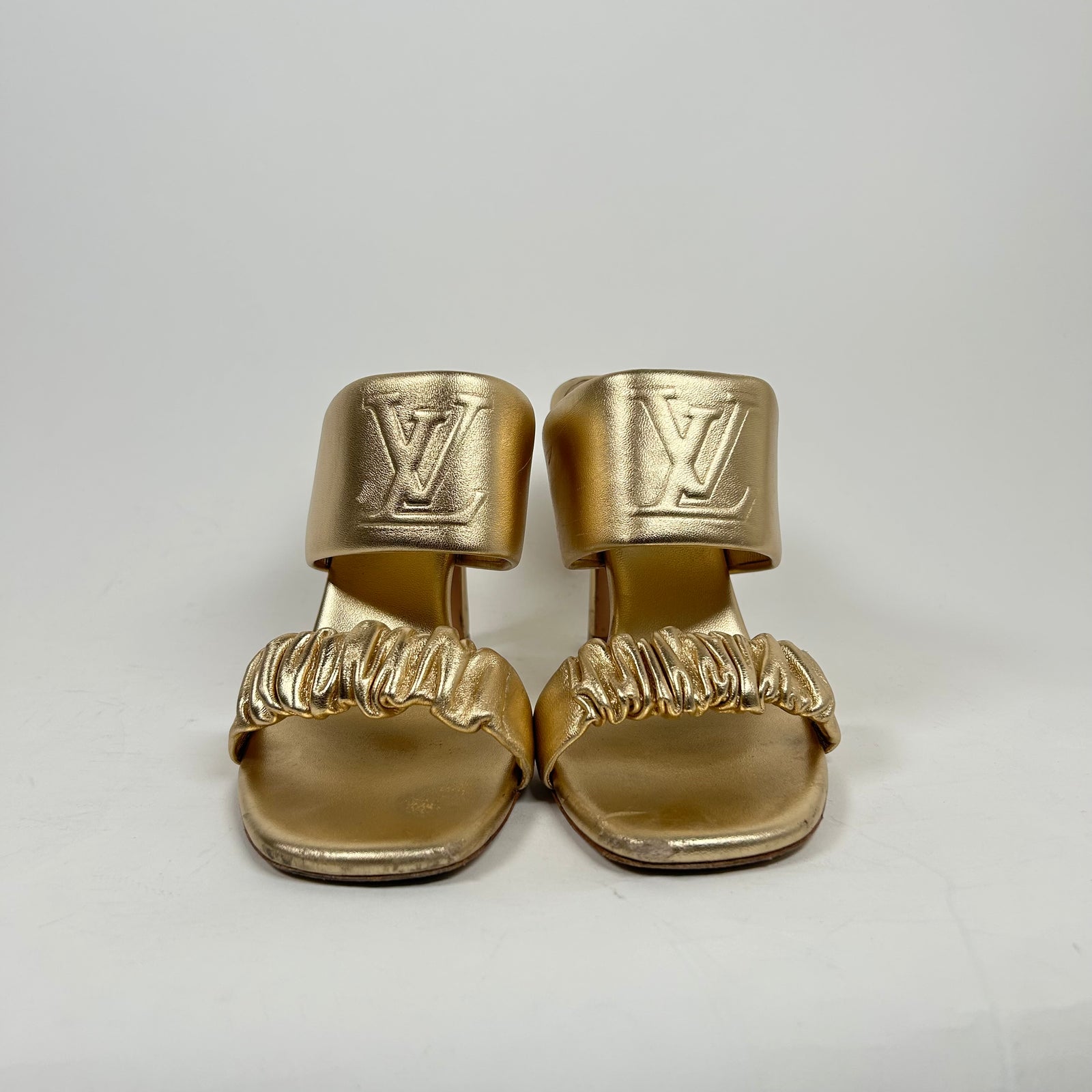 Louis Vuitton Gold Metallic Leather Sandals Size 39