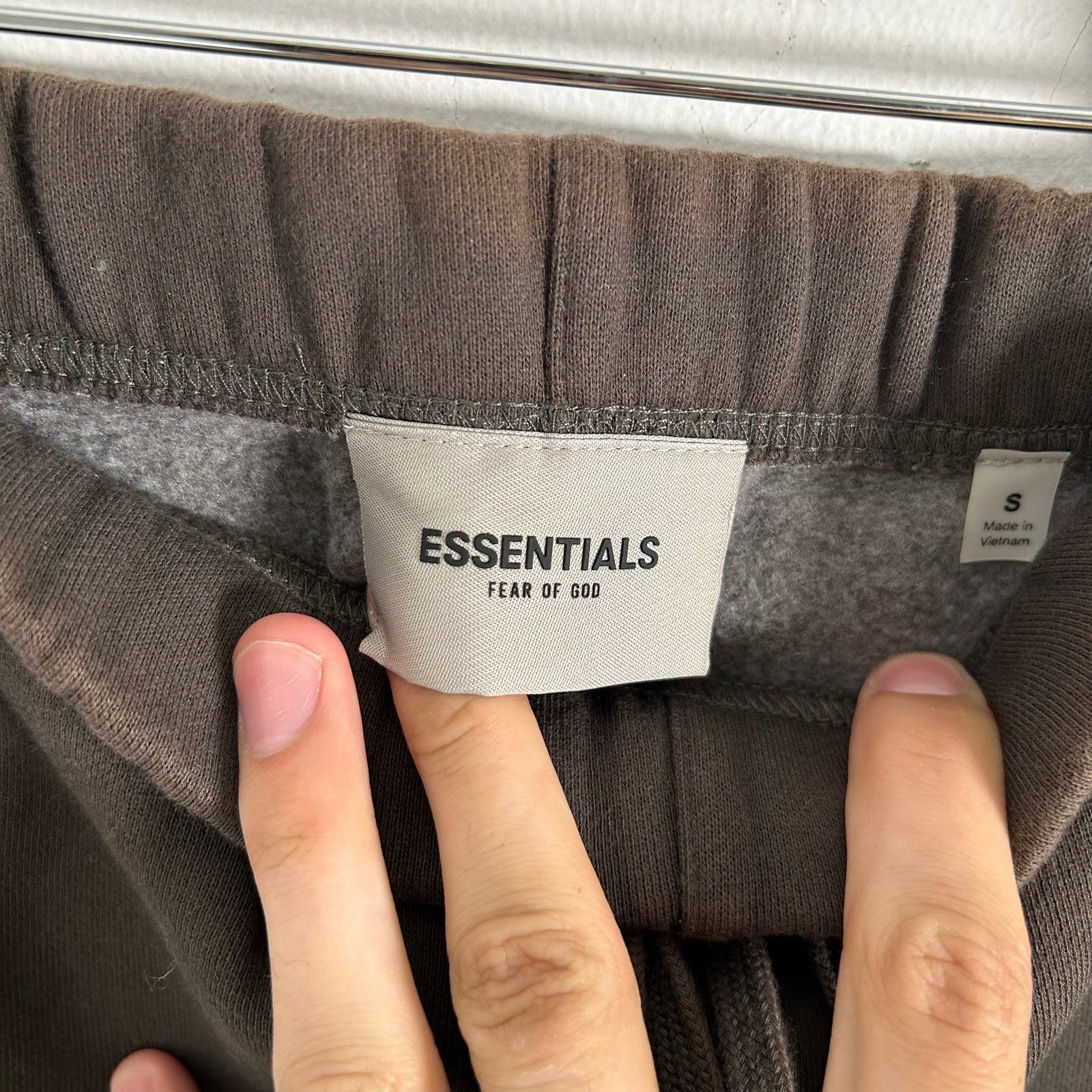 Essentials Brown Logo Sweat-Shorts Size S