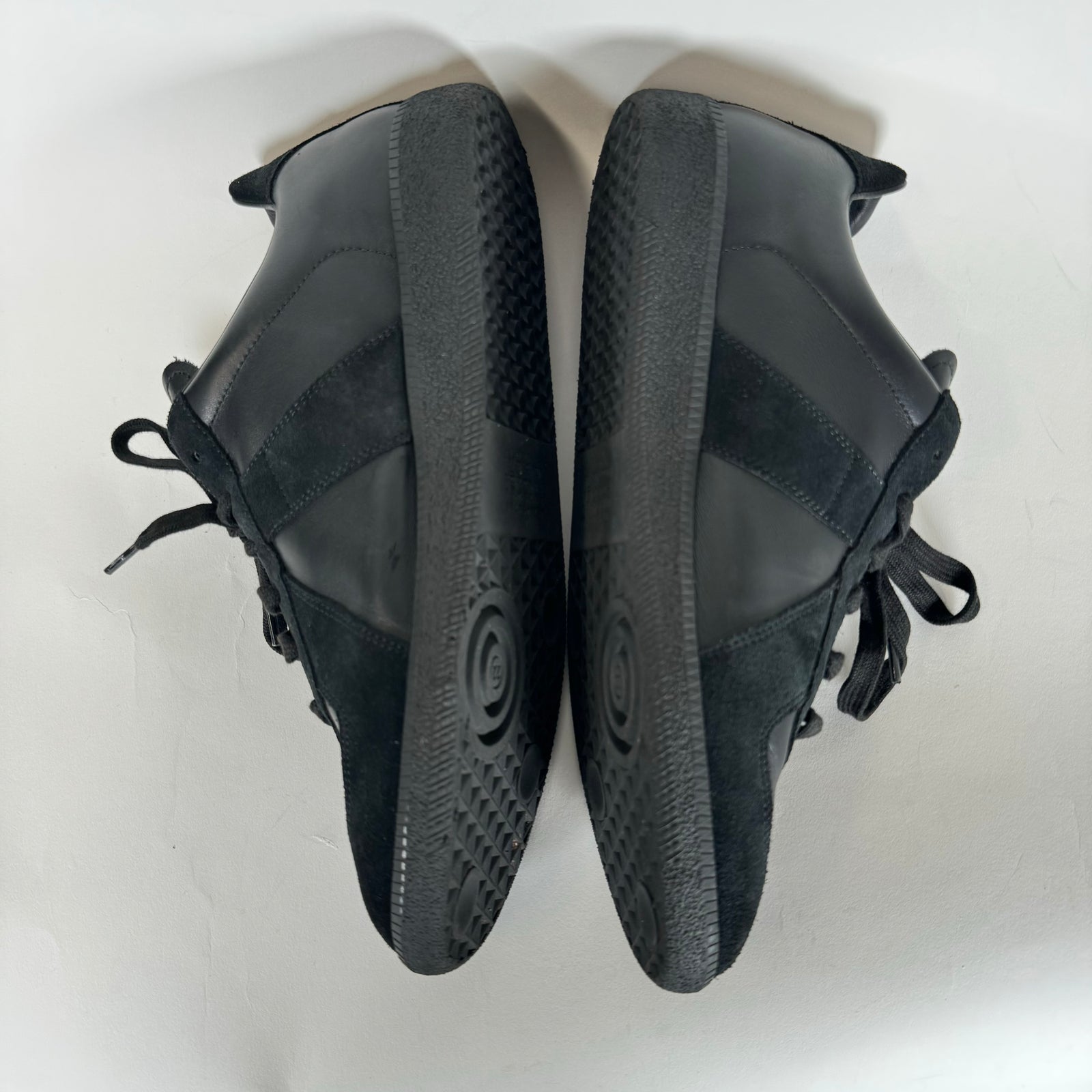 Maison Margiela All Black Gats Size 44