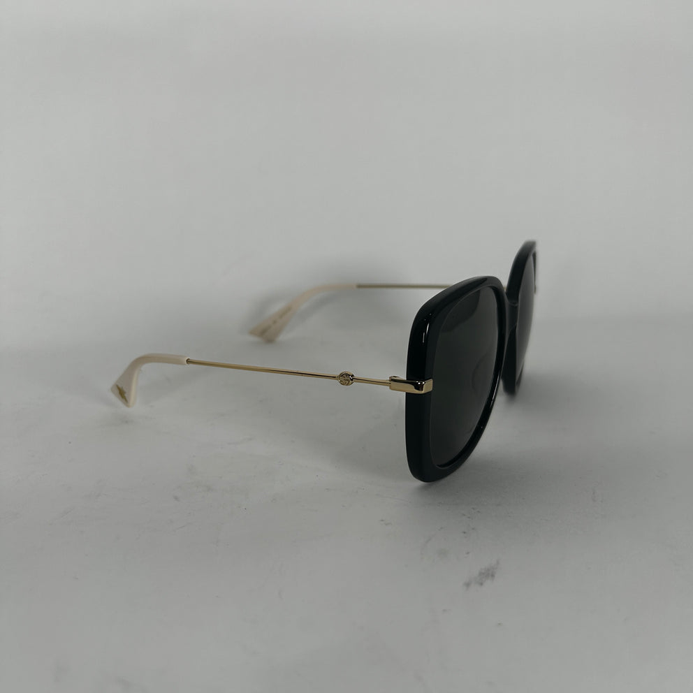 Gucci Oversized Rectangular Sunglasses