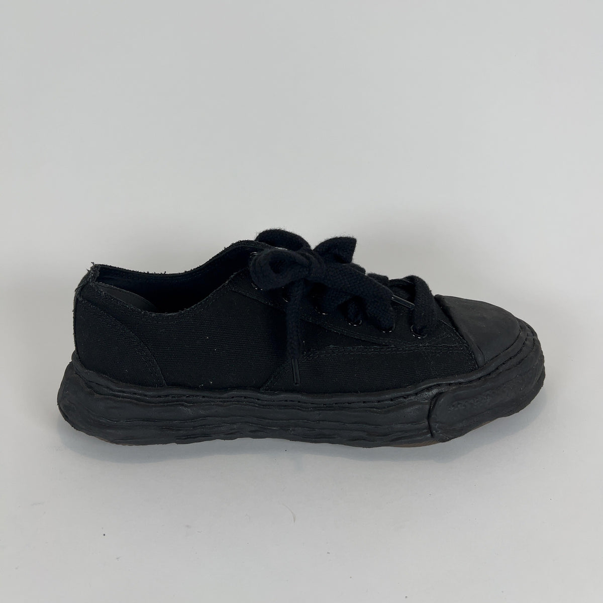 Maison Mihara Yasuhiro Hank OG Sole Canvas Low-Top Sneakers