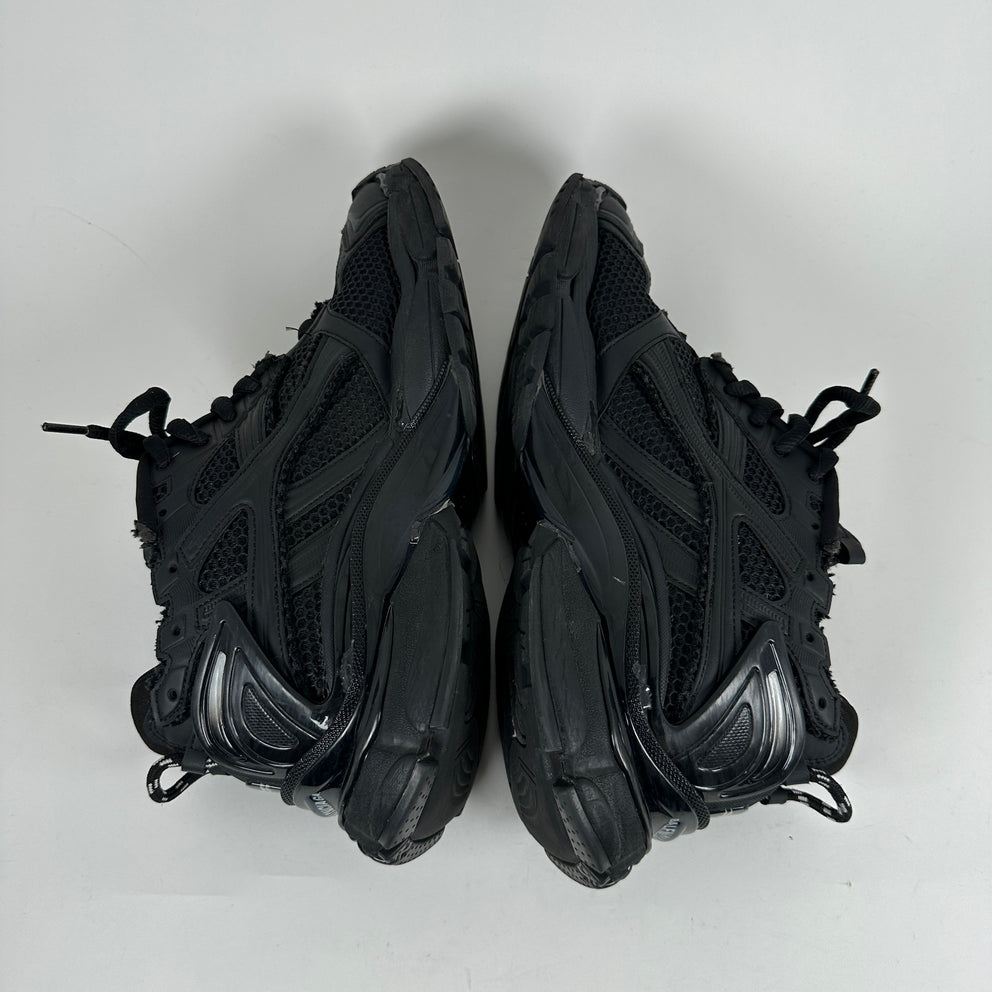 Balenciaga Triple Black Matte Low-Top Runners Size 44
