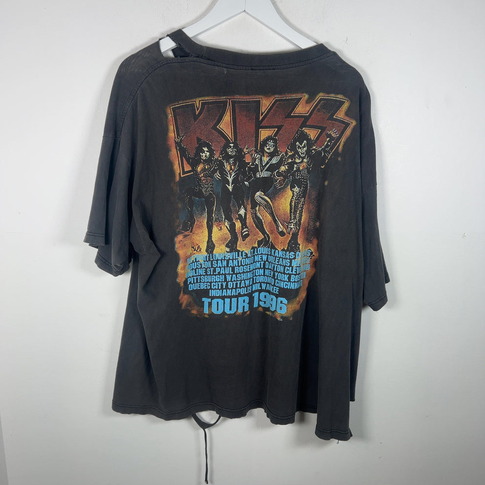 Vintage Distressed Kiss 1996 Tour Graphic T-Shirt