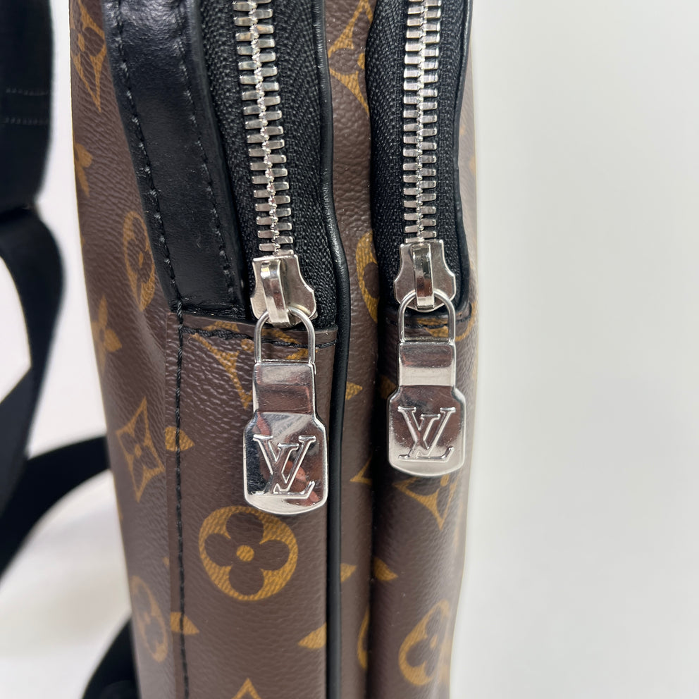 Louis Vuitton Monogram Avenue Sling Bag
