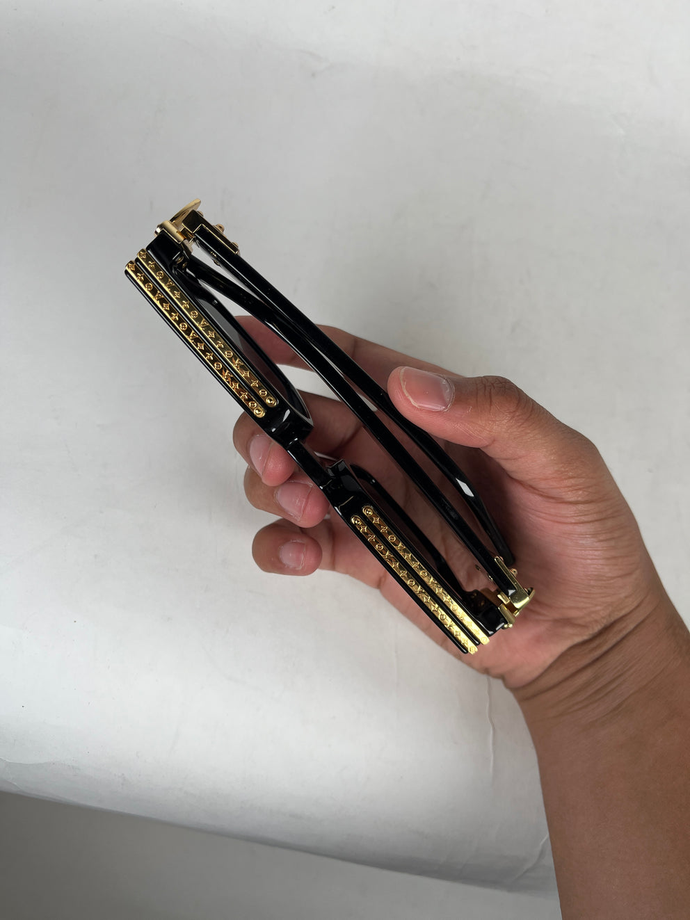 Louis Vuitton Black/Gold Millionaire 1.1 Sunglasses