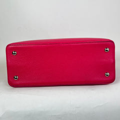 Louis Vuitton Capucines Red Taurillon Leather MM Handbag