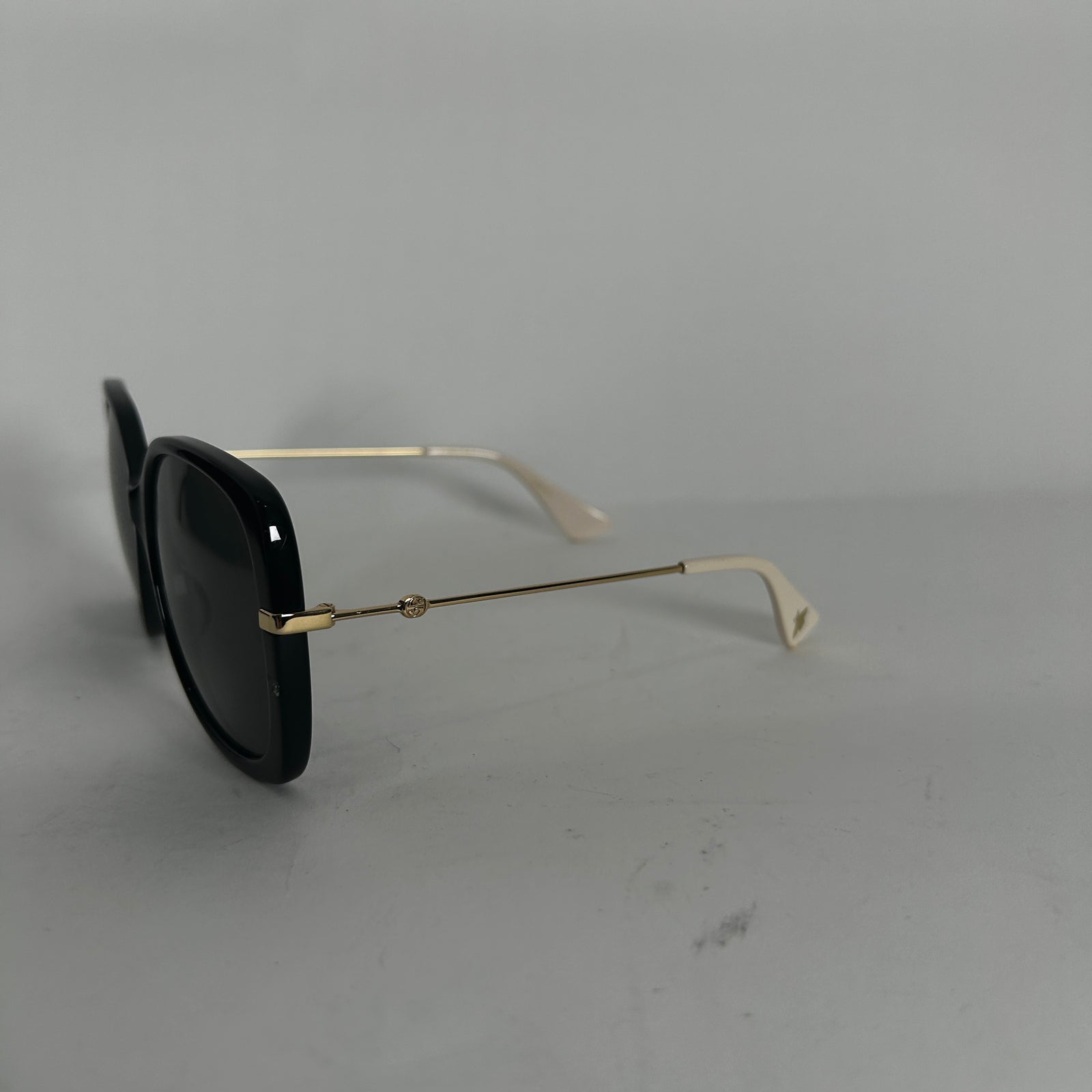 Gucci Oversized Rectangular Sunglasses
