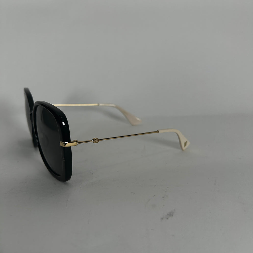 Gucci Oversized Rectangular Sunglasses