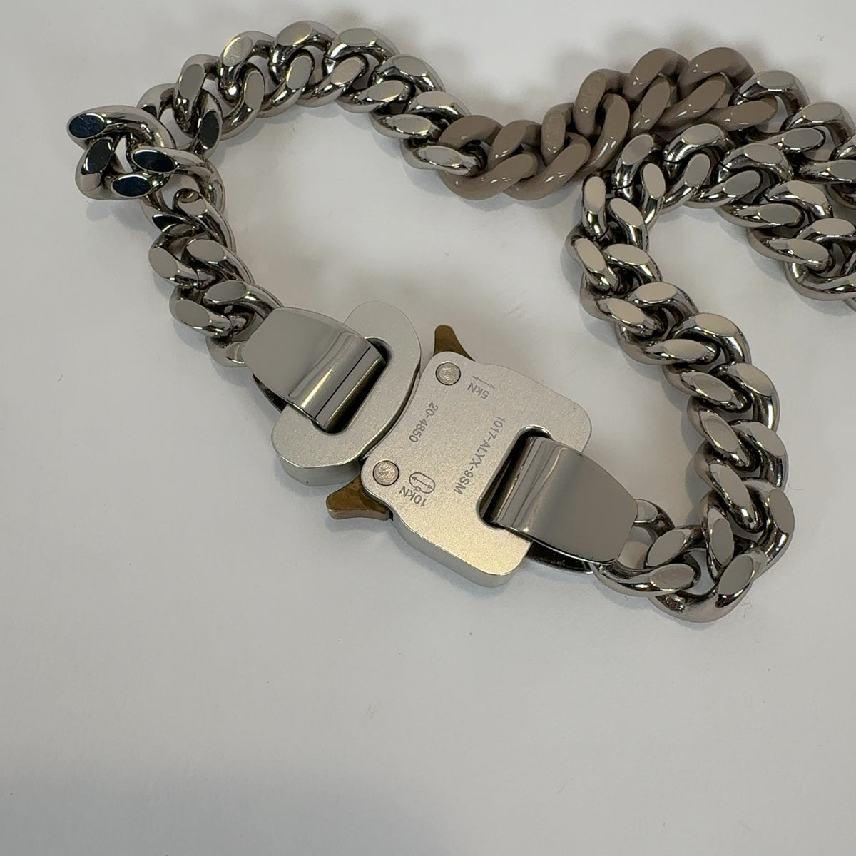 1017 ALYX 9SM Rollercoaster Buckle Choker Chain