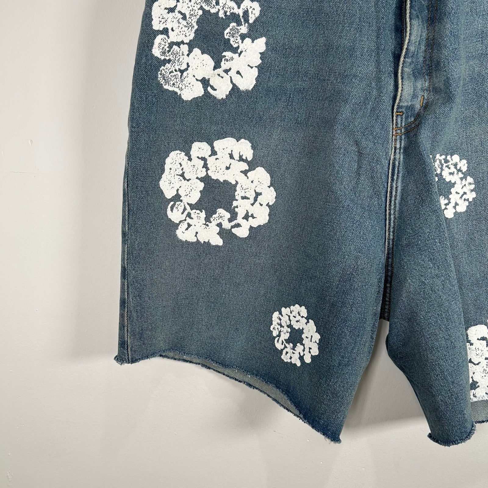 Denim Tears Wreath Logo Denim Shorts Size 38
