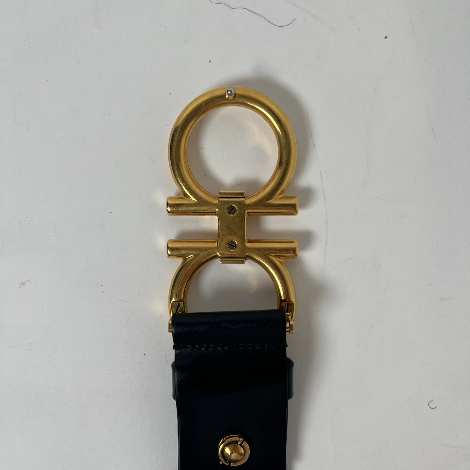 Ferragamo Black/Gold Logo Belt Size 105