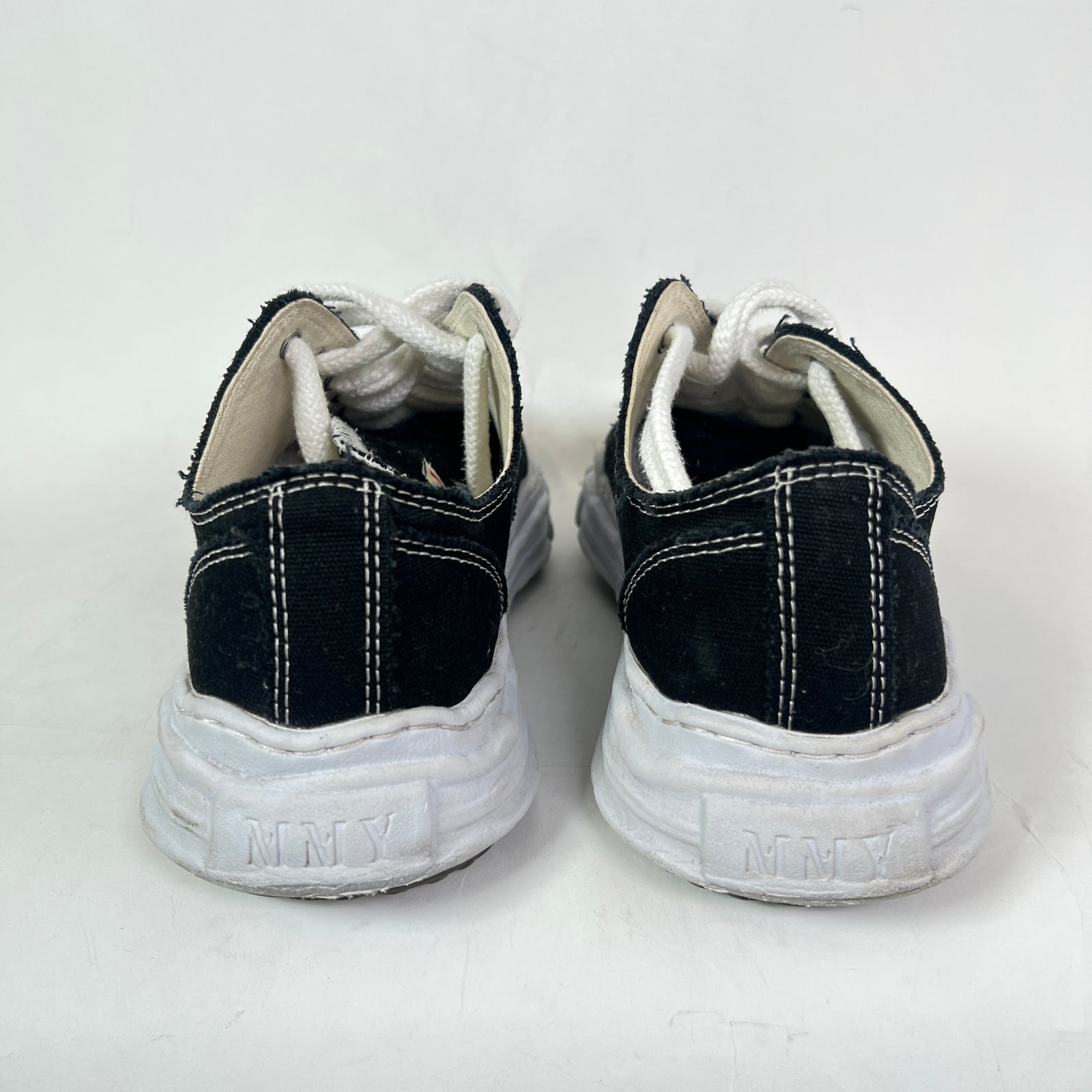 Maison Mihara Yasuhiro Black/White Hank OG Sole Canvas Low-Top Sneaker Size 45