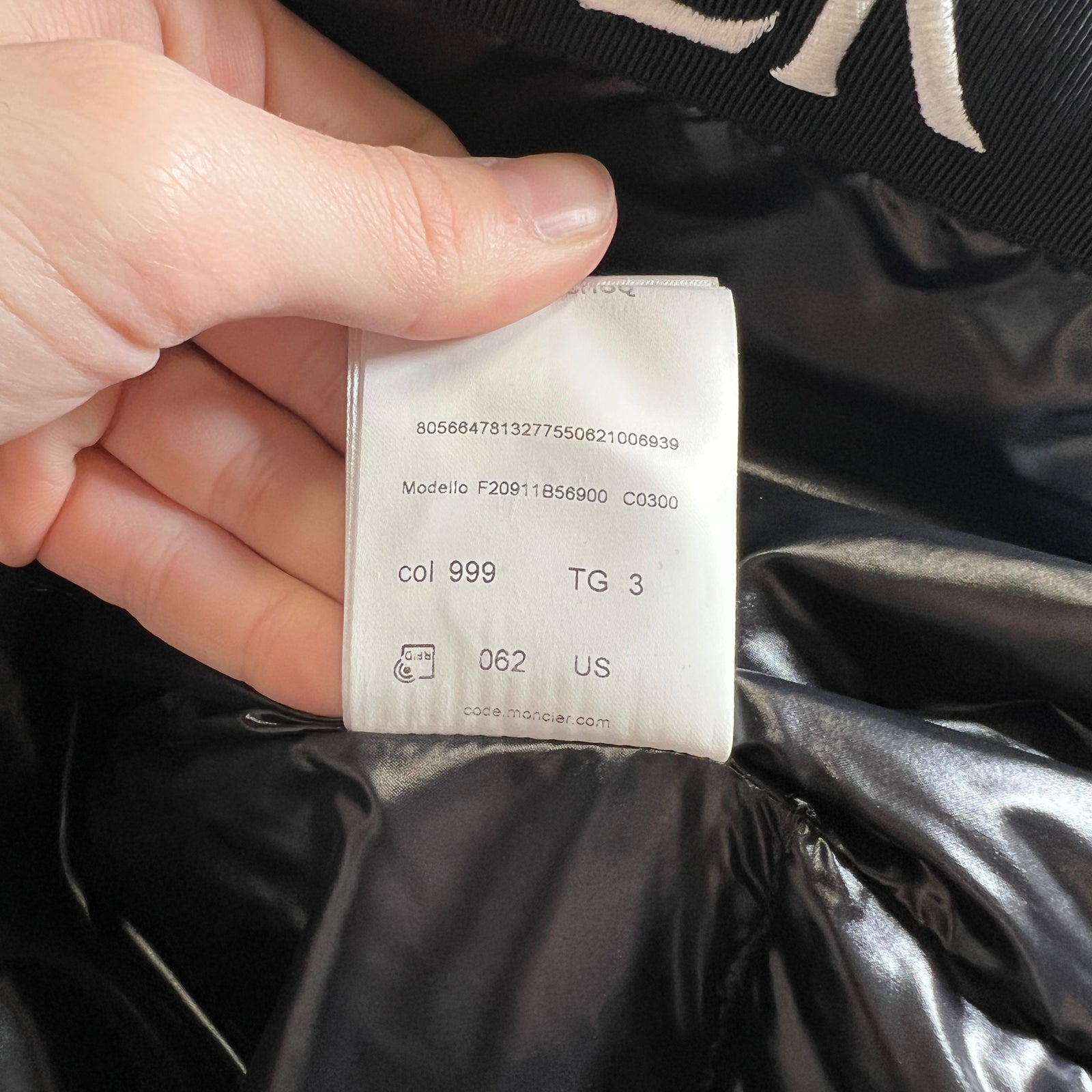 Moncler Down Puffer Jacket Size 3