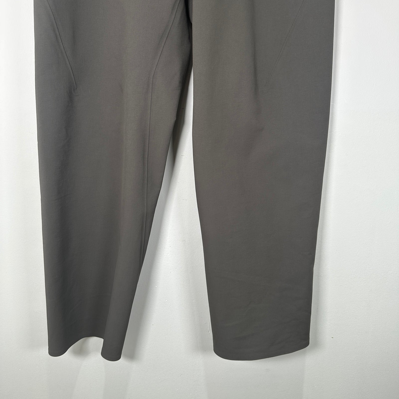 Arc'teryx Veilance Gray Nylon Pants Size 32