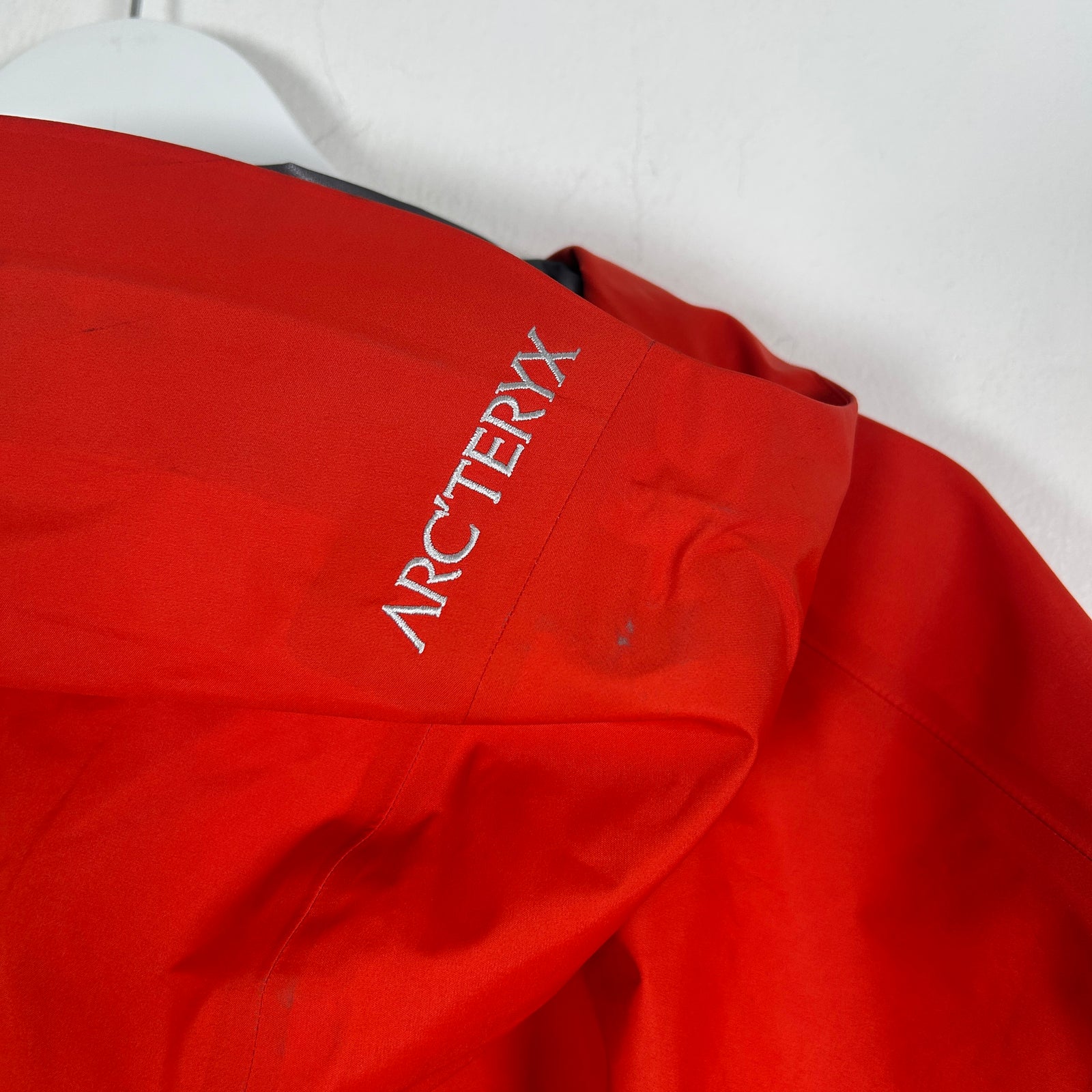 Arcretyx Orange Beta Jacket Size L