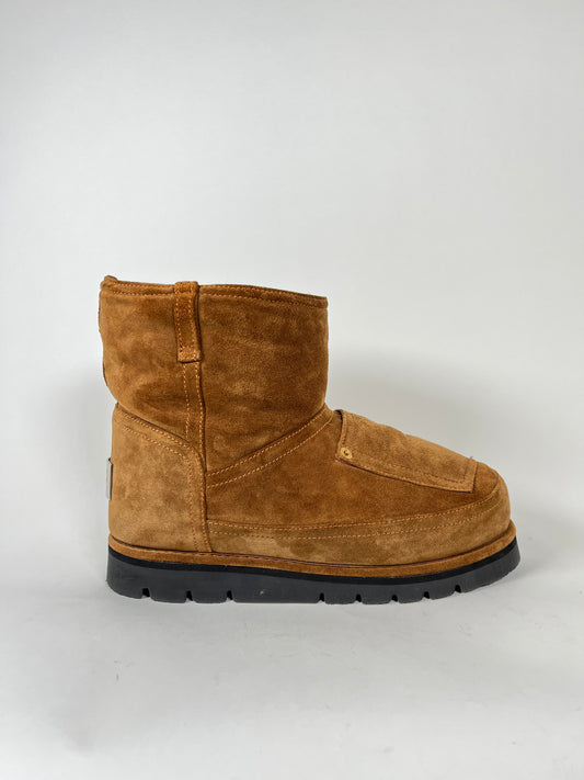 Acne Studios Brown Low Shearling Boots Size 42