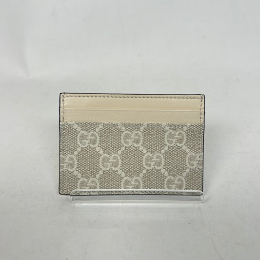 Gucci Beige GG Supreme Card Holder