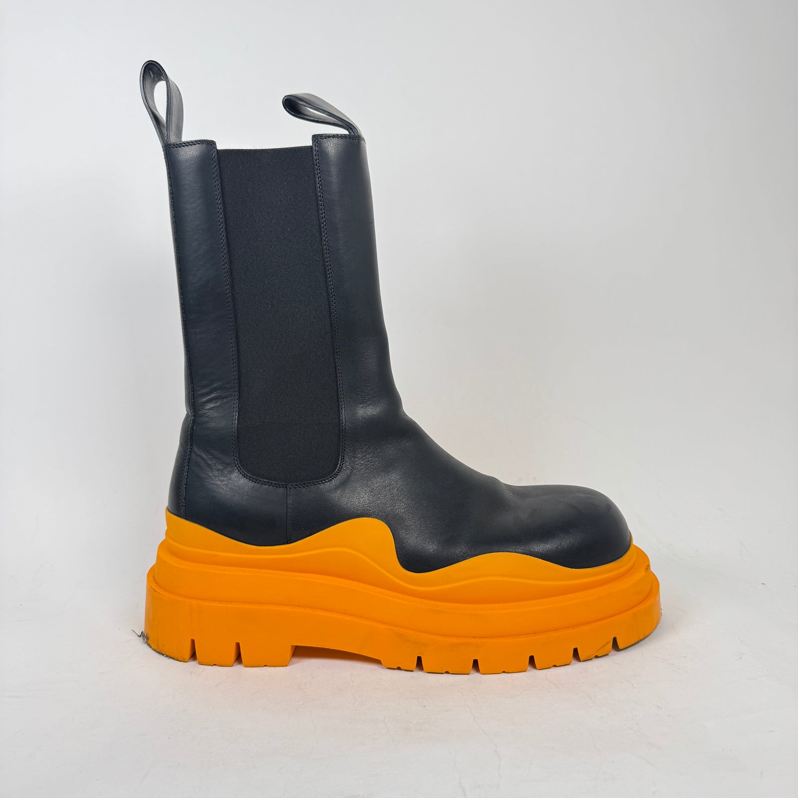 Bottega Veneta Black/Yellow Tire Chelsea Boot Size 43