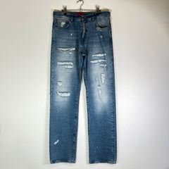 424 Lightwash Distressed Straight Leg Jeans