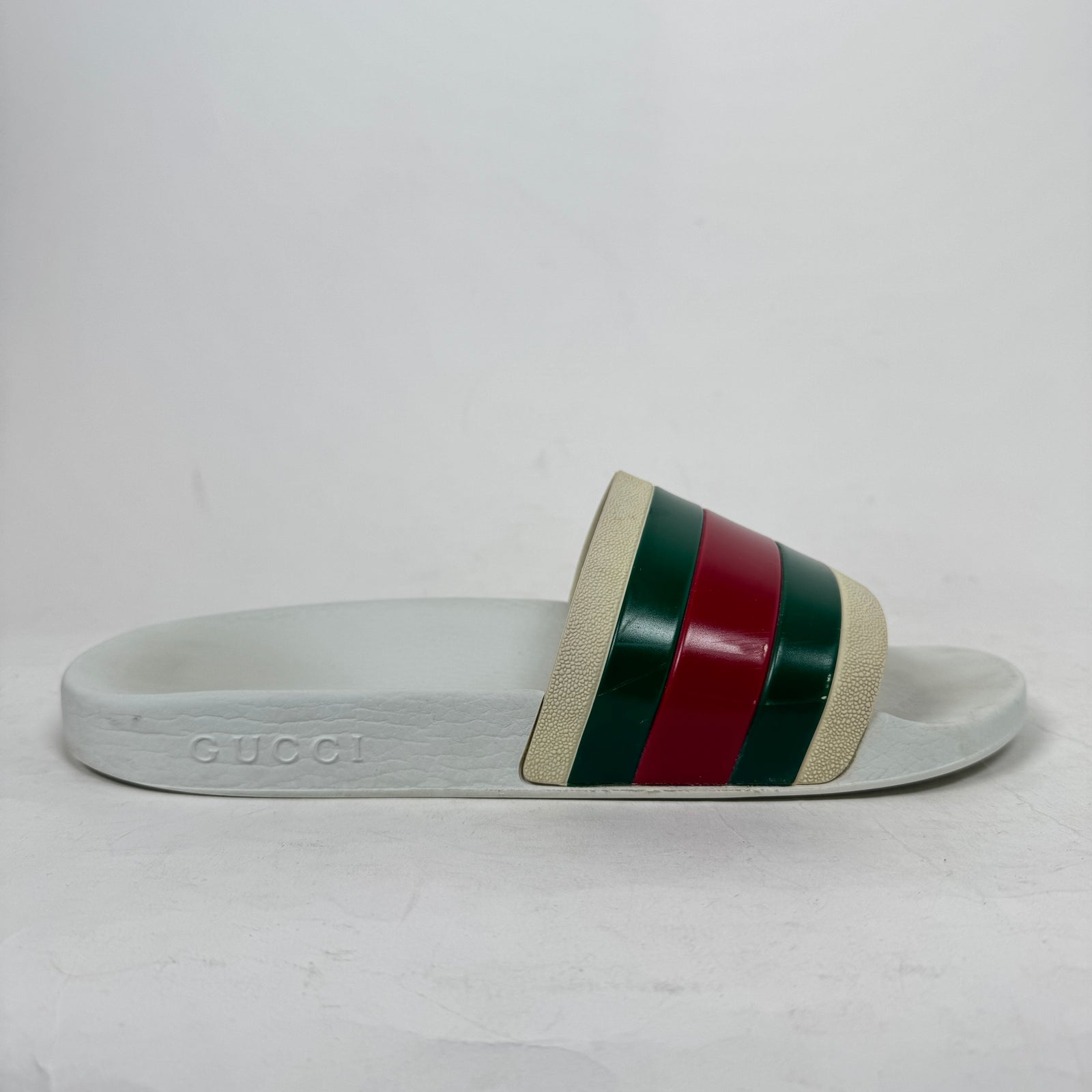 Gucci White Web Stripe Slides Size GG 9