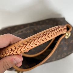 Louis Vuitton Artsy Monogram Purse