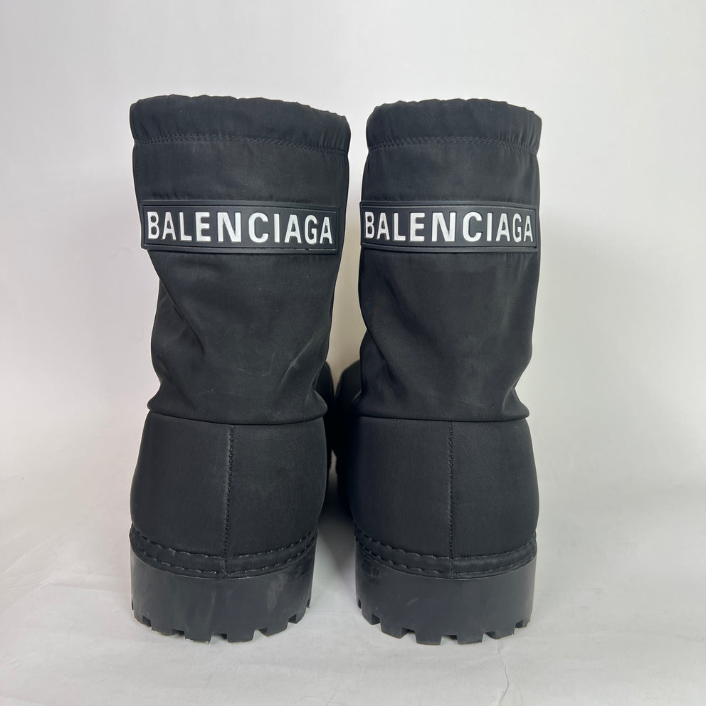 Balenciaga Black Nylon Alaska Ski Boots Size 43