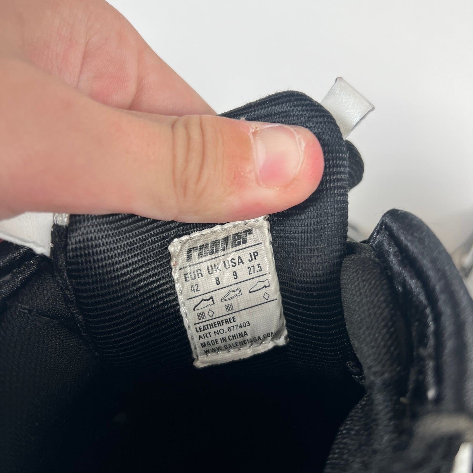 Balenciaga Black/White Runners Size 42