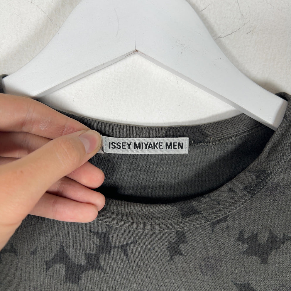 Issey Miyake Gradient Flower Graphic T-Shirt