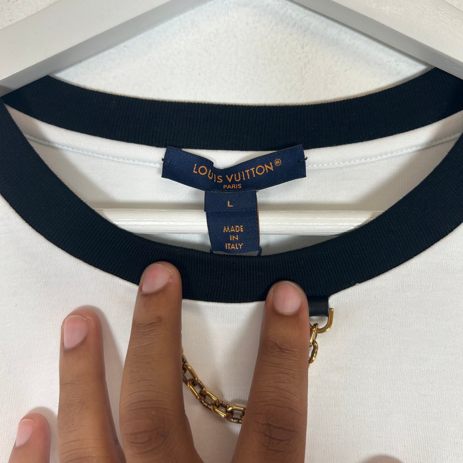 Louis Vuitton White Louis 4 Vuitton Logo Tee Size L